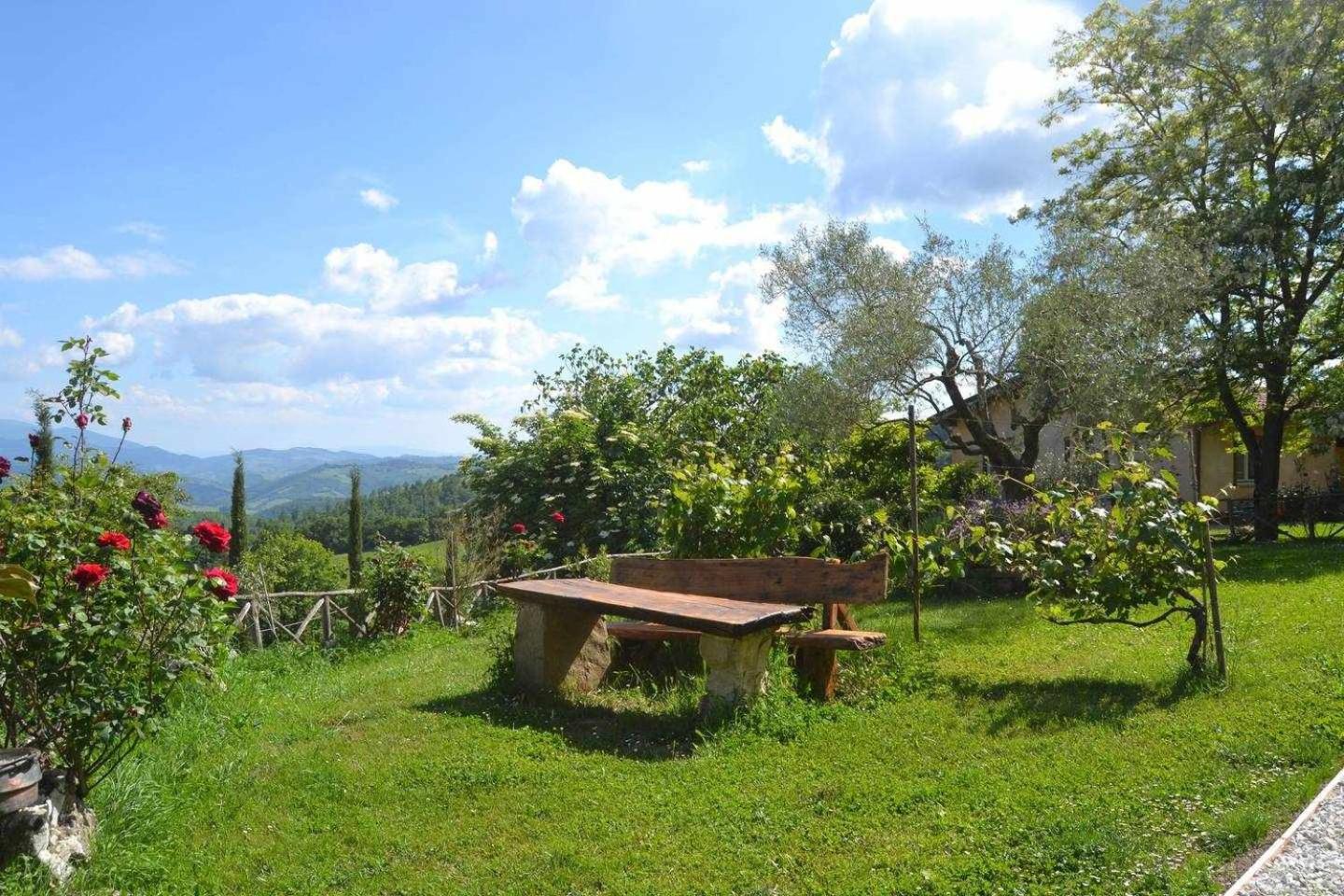 Agriturismo Montesalce Gubbio Buitenkant foto