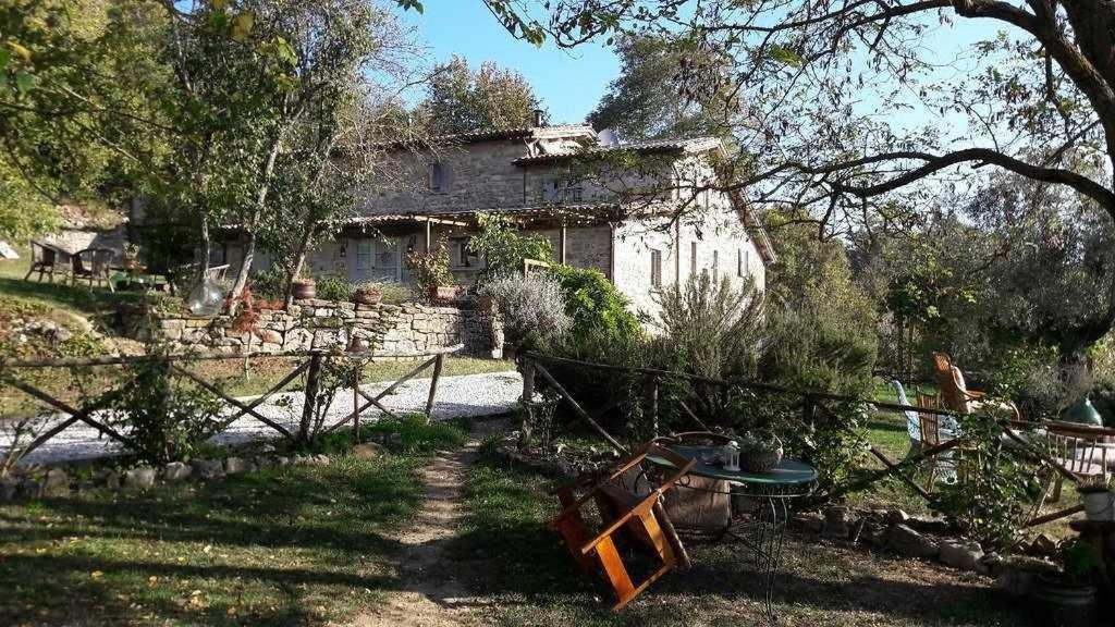 Agriturismo Montesalce Gubbio Buitenkant foto