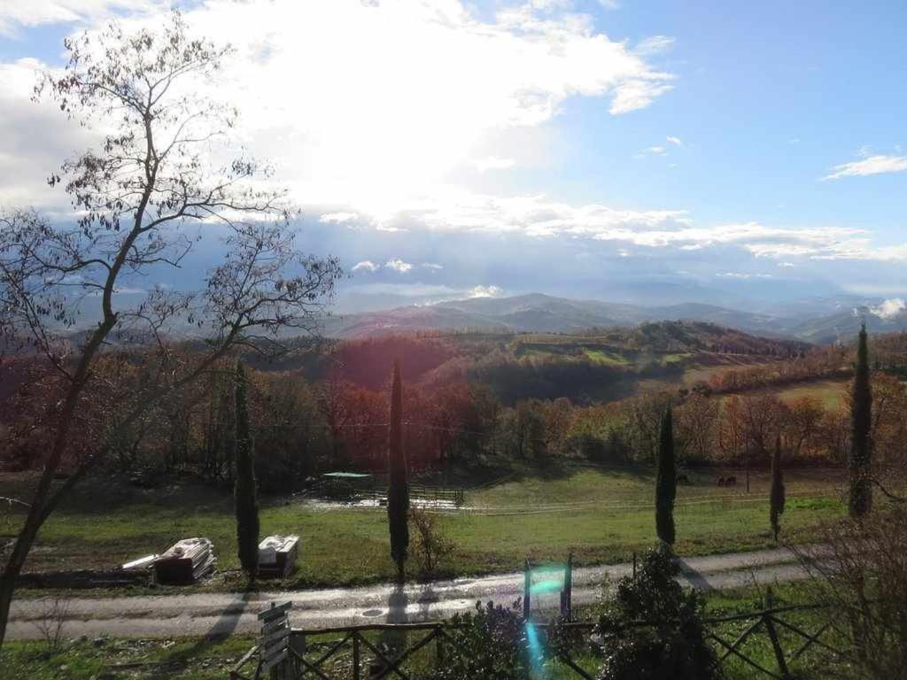 Agriturismo Montesalce Gubbio Buitenkant foto