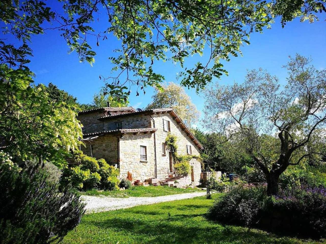Agriturismo Montesalce Gubbio Buitenkant foto
